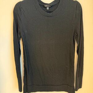 Banana Republic Light Black Sweater Size Small